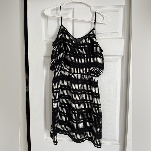 Black and White Striped Maxi Dress Spaghetti Strap Size Small - Picture 7 of 11